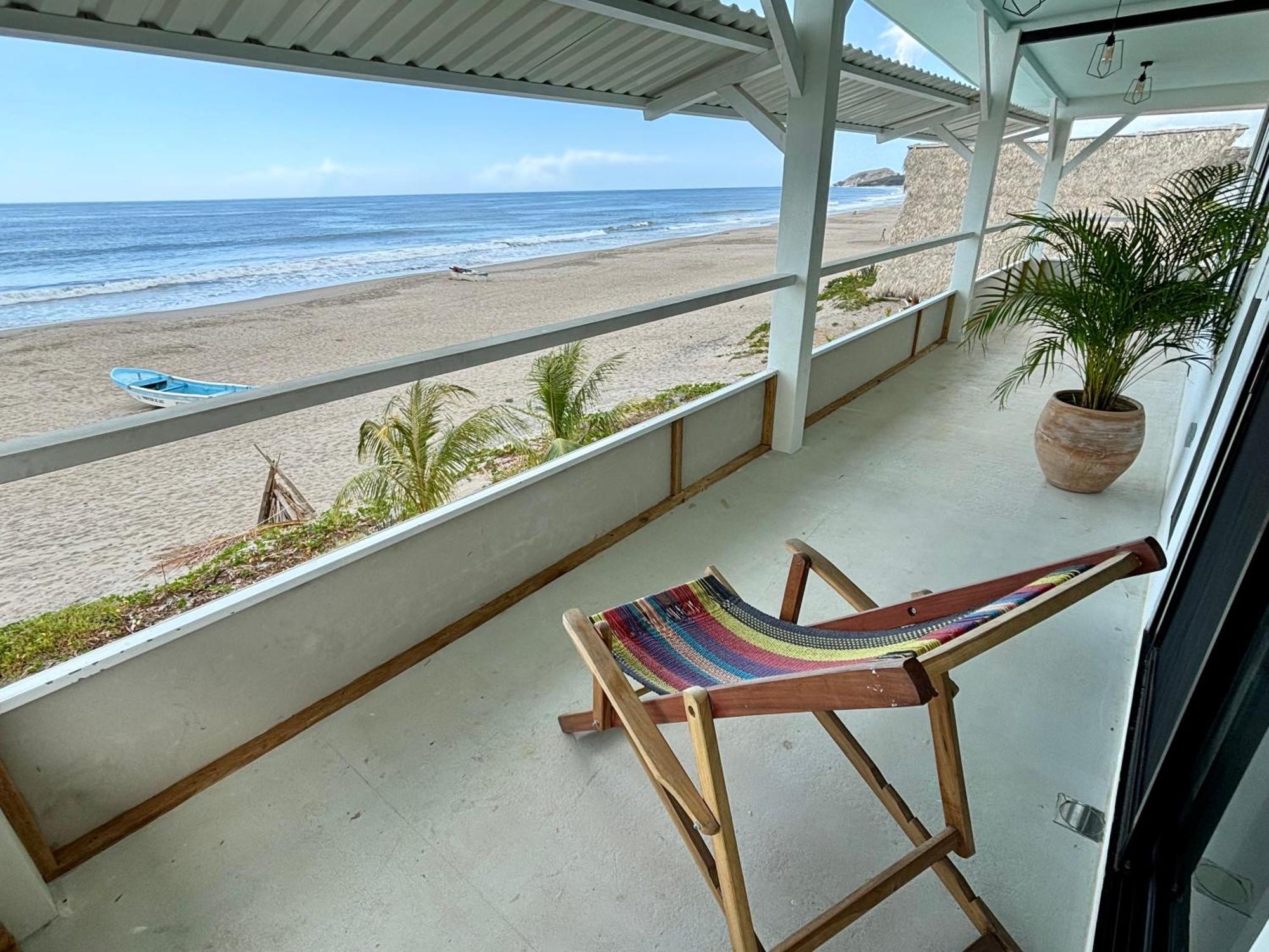 Stella Mar Oceanfront Hotel Popoyo Cameră foto